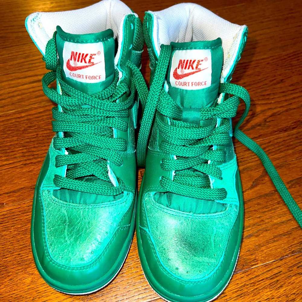 NIKE COURT FORCE HI - GREEN SIZE 8 Men / 9.5 Women